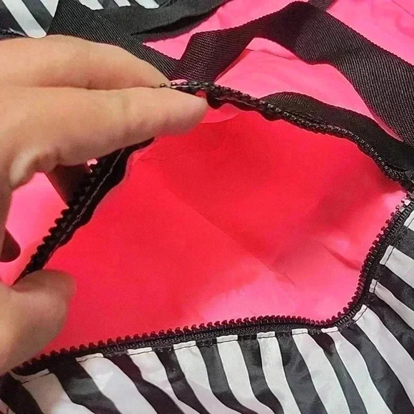 New condition Victoria secret large bag with zippers - Picture 2 of 4